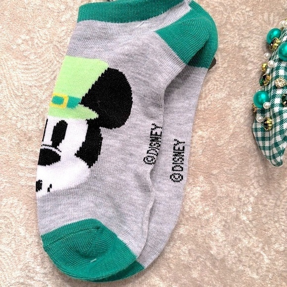 Brand New St. Patrick Day Set Green Beaded Gingham Headband Disney Socks Hoops main image 4